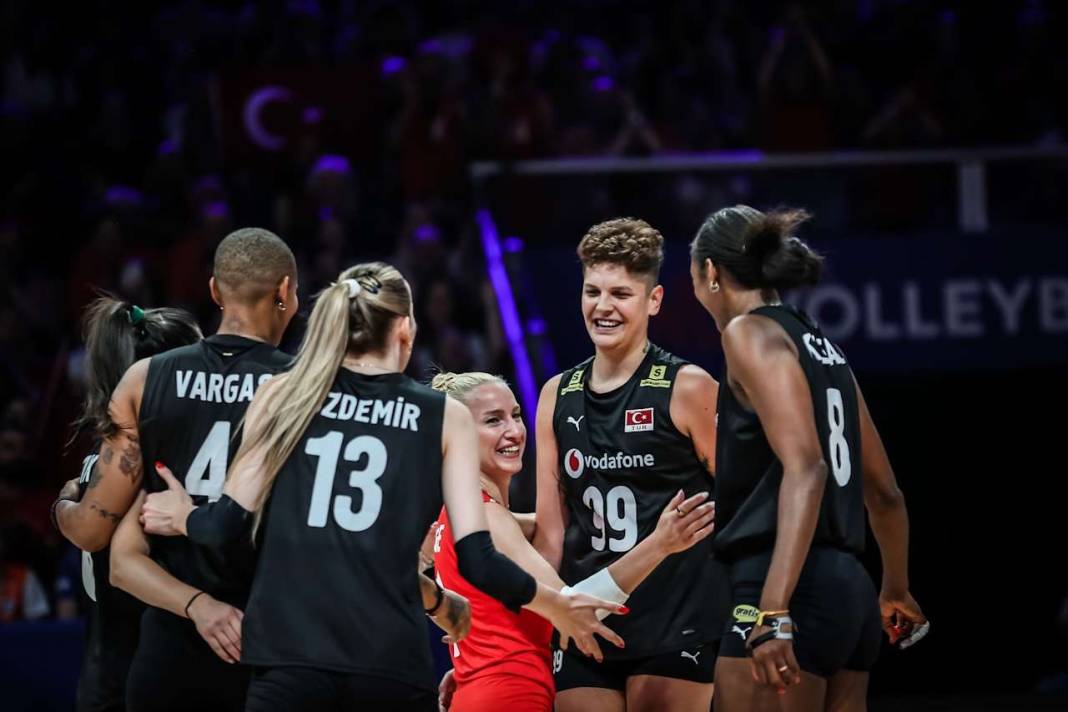 Filenin Sultanları salladı Hollanda'yı: Burası Apeldoorn İstanbul değil 7